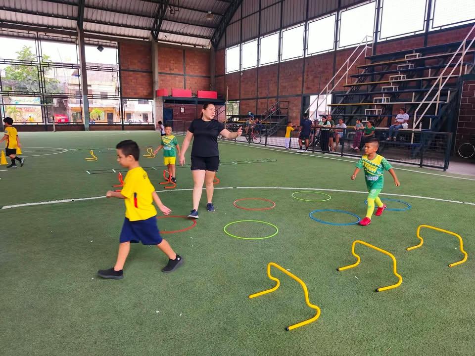 Escuela Municipal de Fútbol mantiene entrenamientos diarios en Salitre