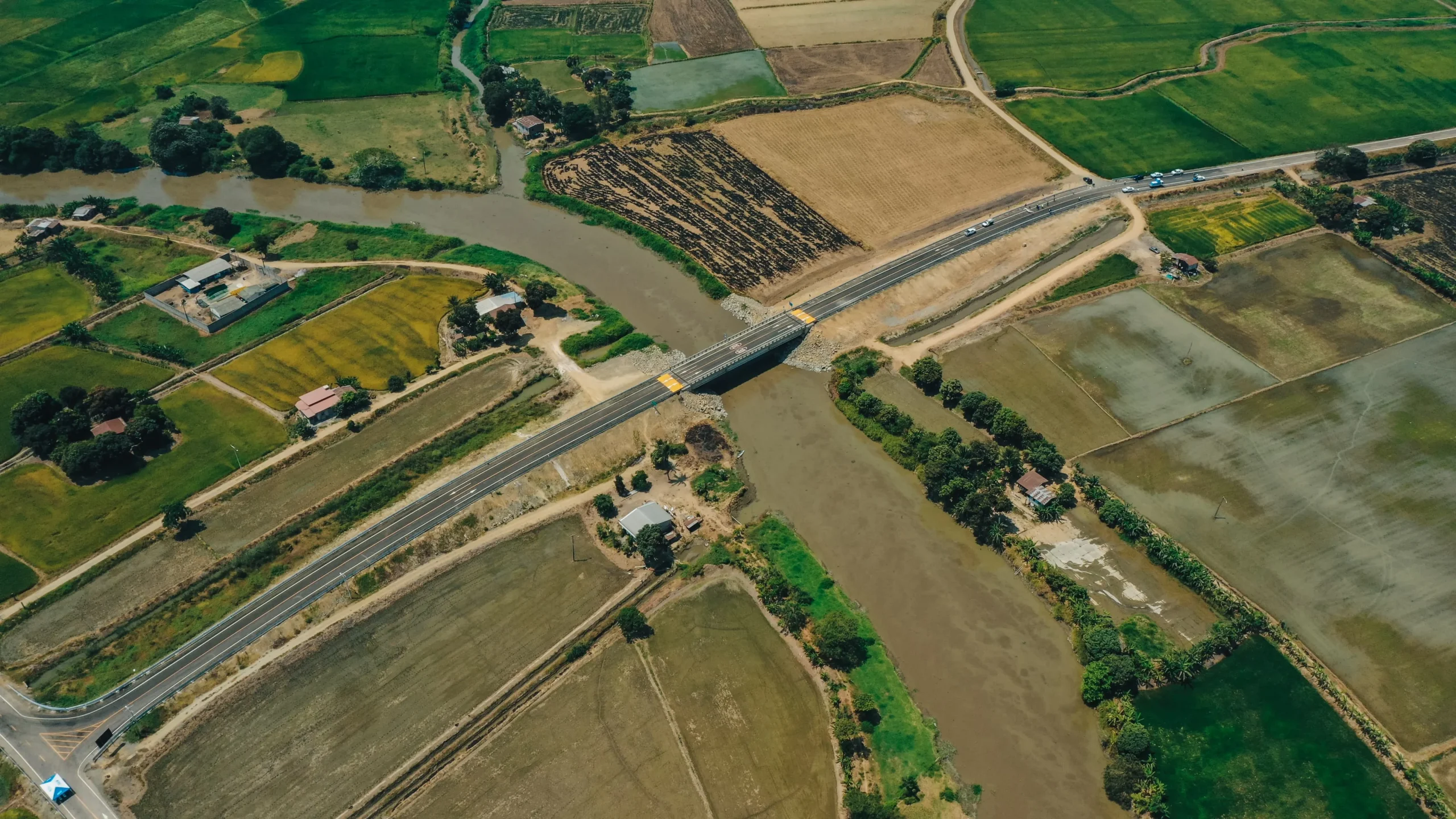 Puente sobre río Los Tintos une a Salitre con Samborondón y Daule