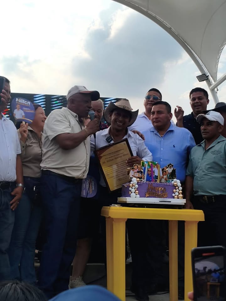 Junquillal celebra el desarrollo local con nuevas obras y reconocimiento al alcalde Milton Moreno