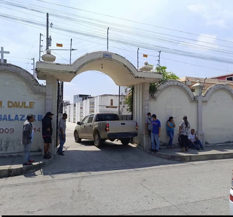 Falta de morgue en Daule obliga a trasladar cuerpo de joven fallecida hasta Salitre